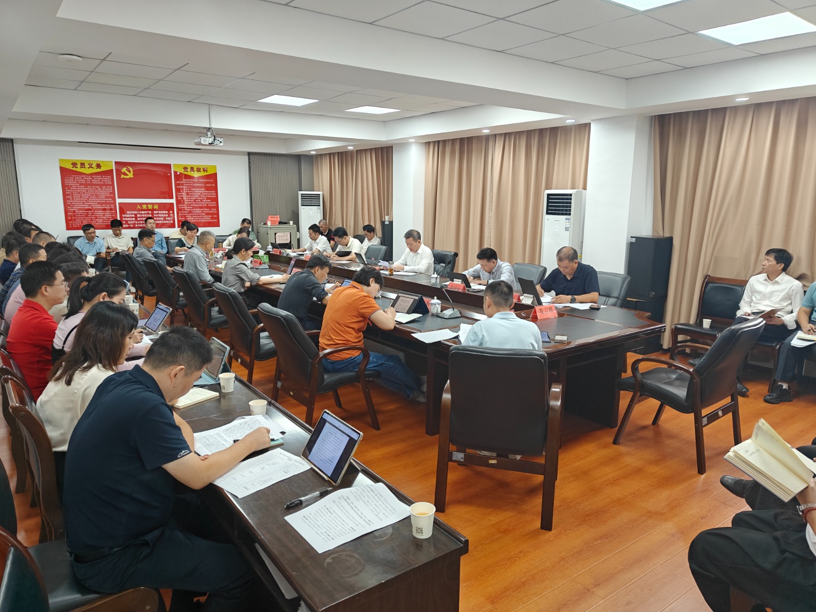 1762763128844544.jpg 1762763128844544.jpg